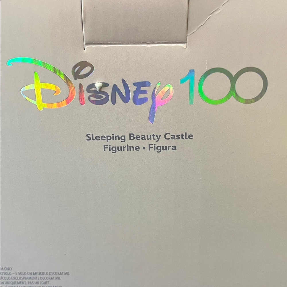 Disney Sleeping Beauty  Castle 100 years new w box DISNEYLAND - Picture 8 of 10
